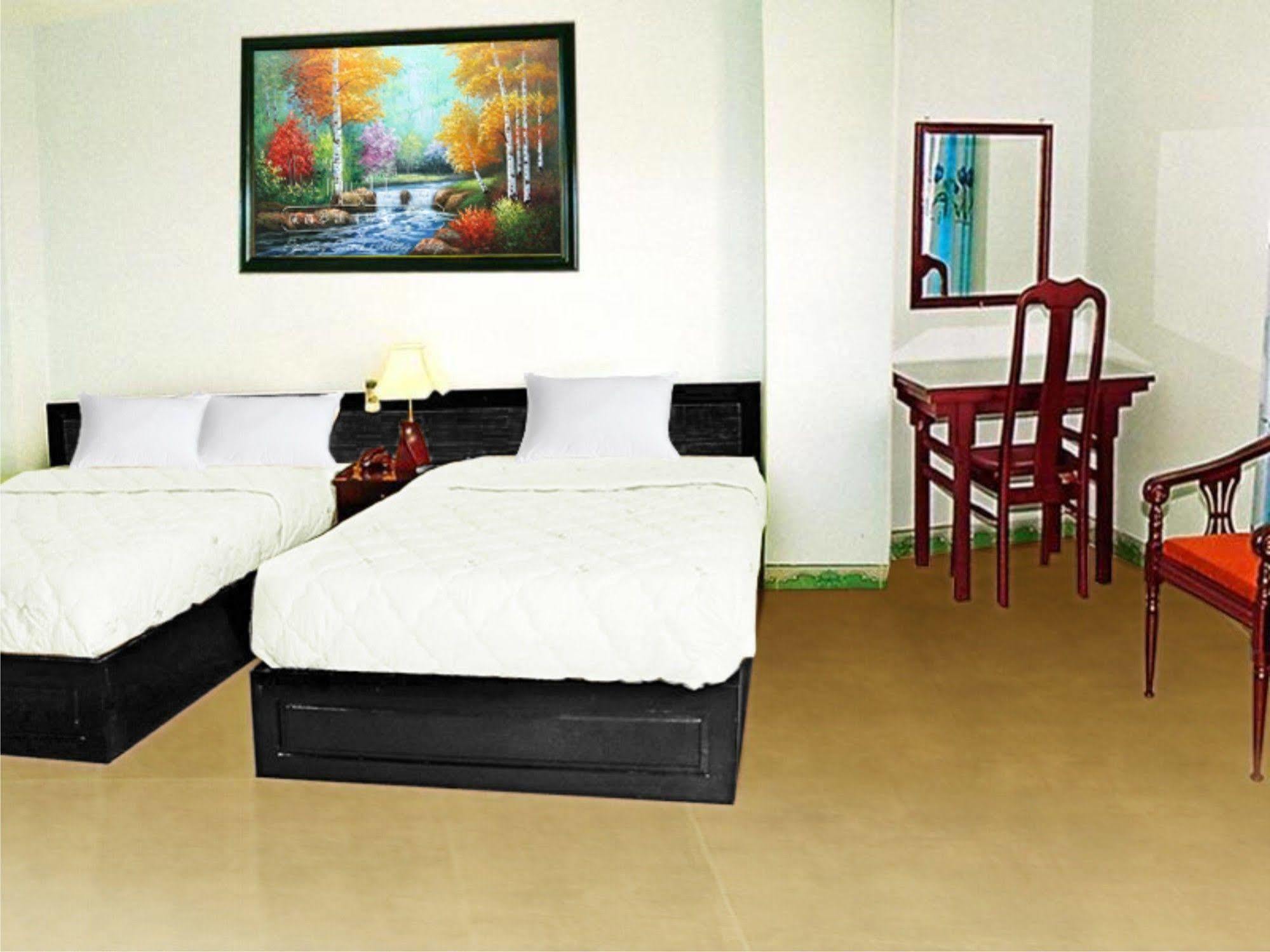 Hotel Four Seasons House à Nha Trang Extérieur photo